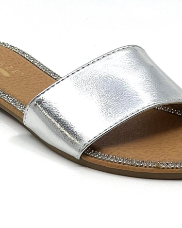 Glaze Honey-63 Flat Sandals Rhinestone Detail | Shoe Time