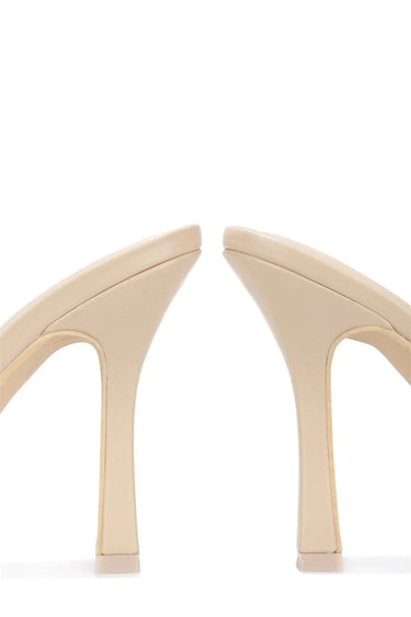 Clear Strap Heel Cape Robbin Brekken